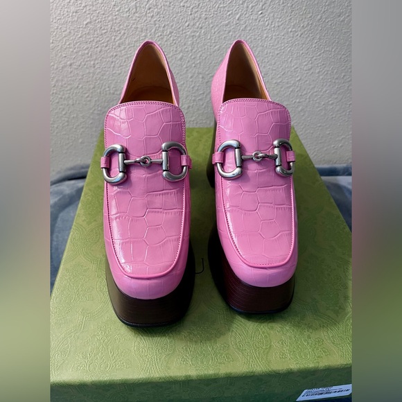 NWT Gucci Leather Pink Crocodile Horsebit Platform Loafers Size 36.5 (US 6.5) - Picture 2 of 7
